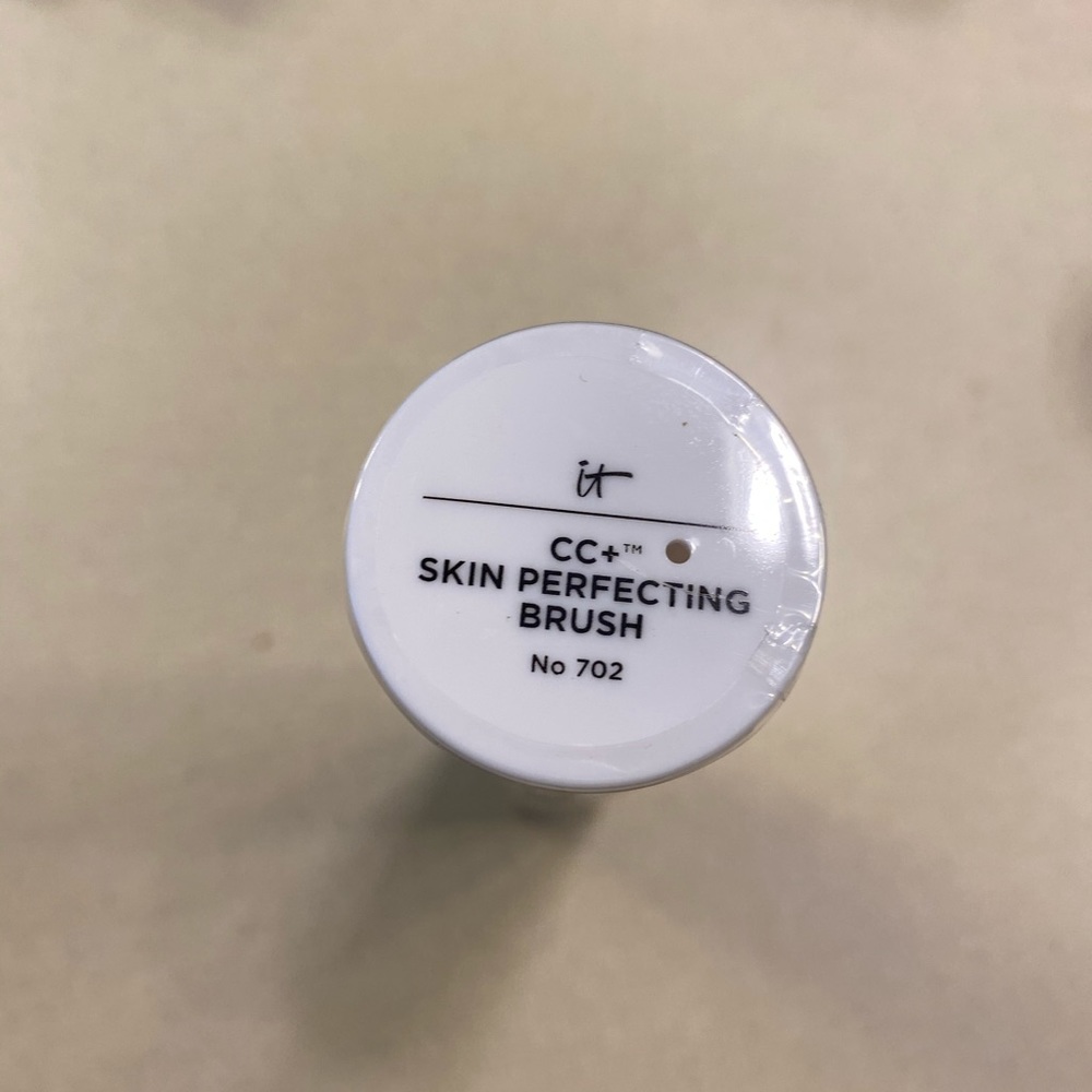 It Cosmetics - Picture 3 of 3